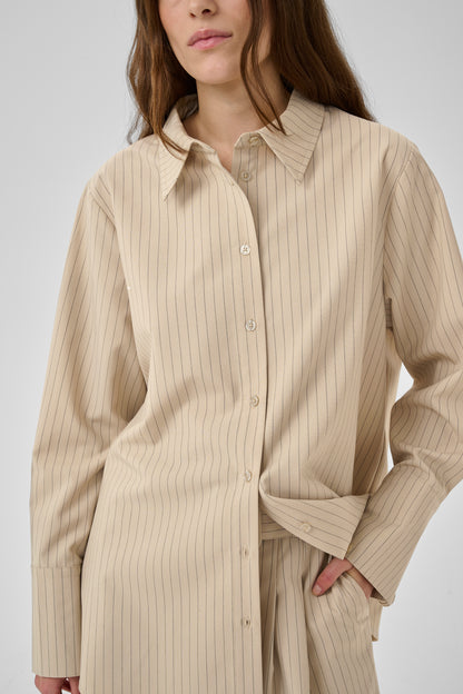 My Essential Wardrobe - VittaMW Shirt