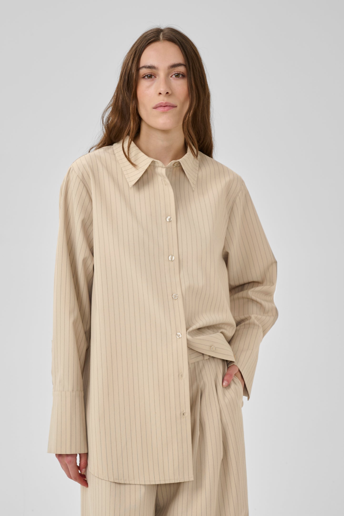 My Essential Wardrobe - VittaMW Shirt