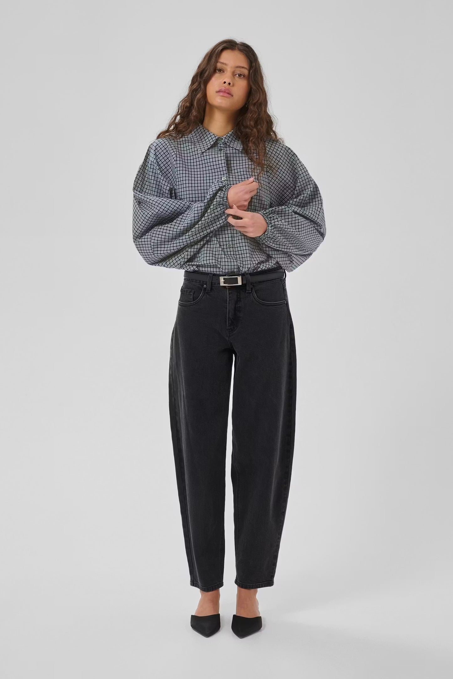 My Essential Wardrobe - MWIlse Balloon Sleeve Shirt