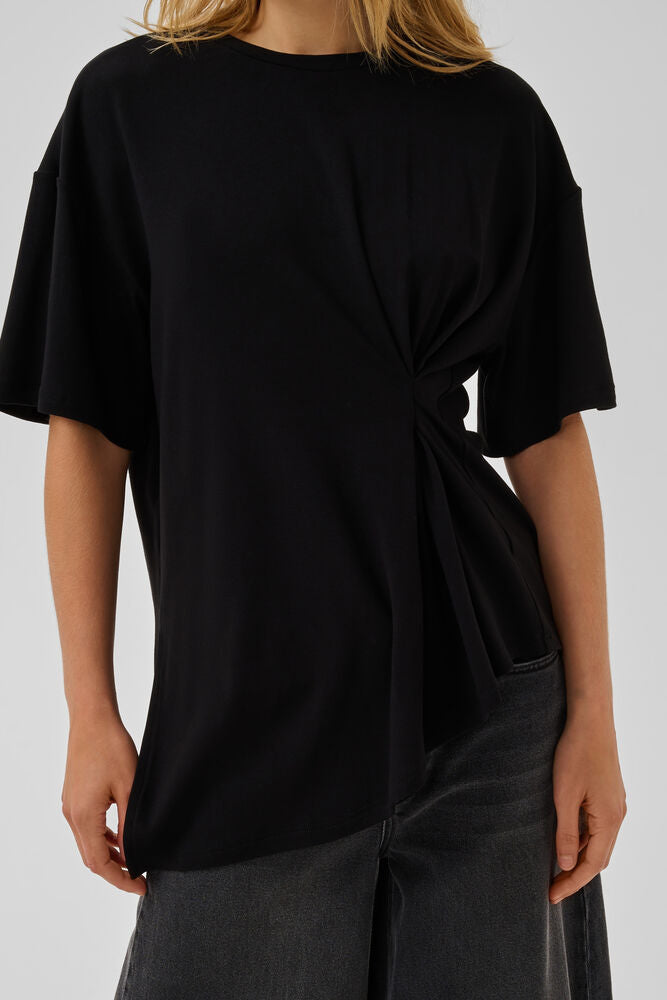 My Essential Wardrobe - MWNupti Drape Tee - Black