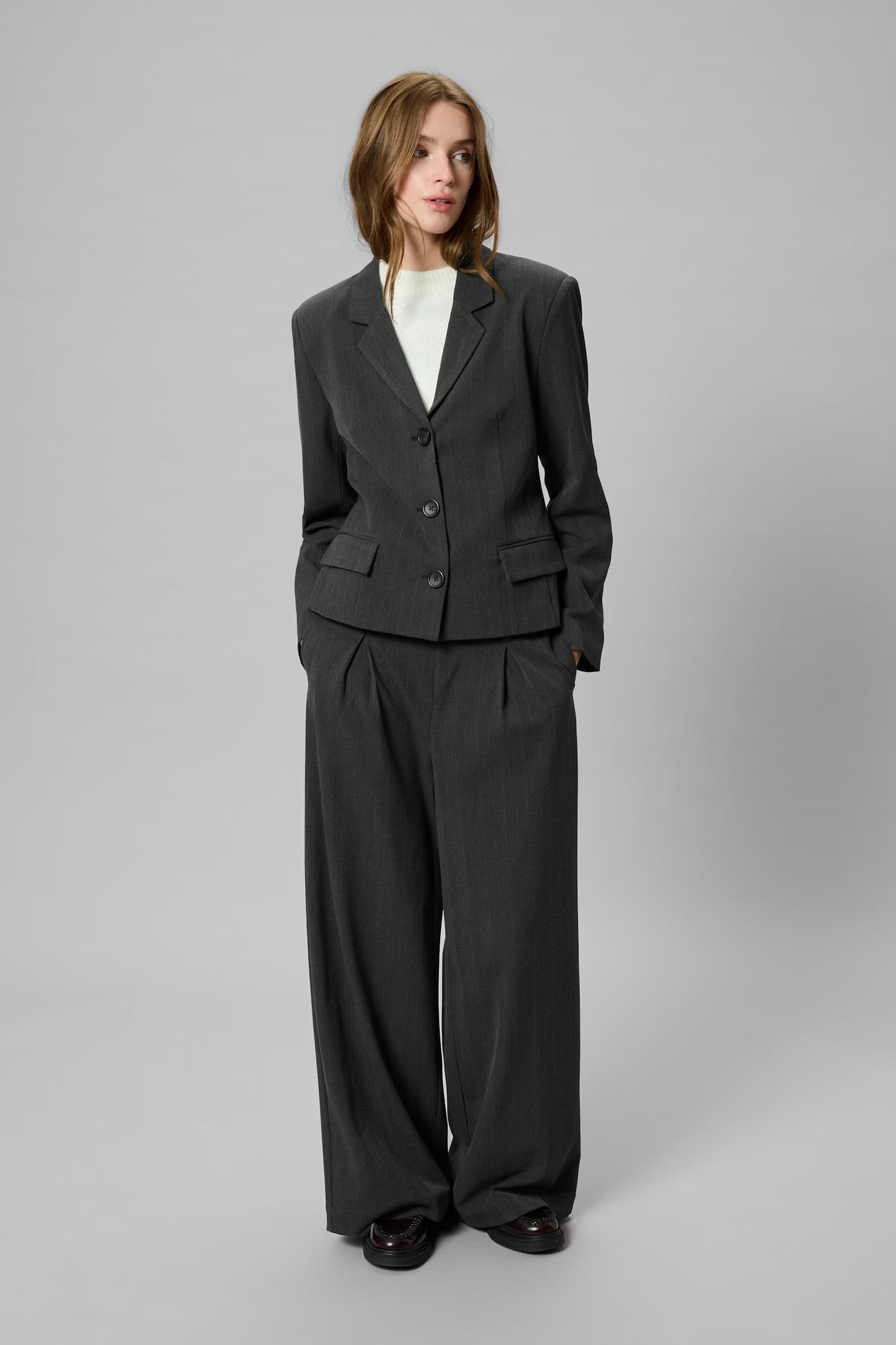 My Essential Wardrobe - MWLuna Blazer