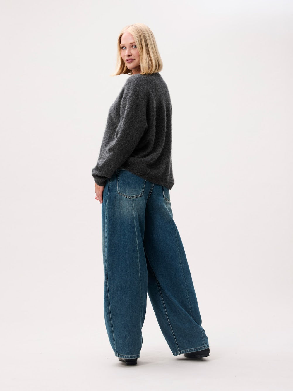 CATWALK JUNKIE. - Super Soft Merino Knit - Dark Grey Melange