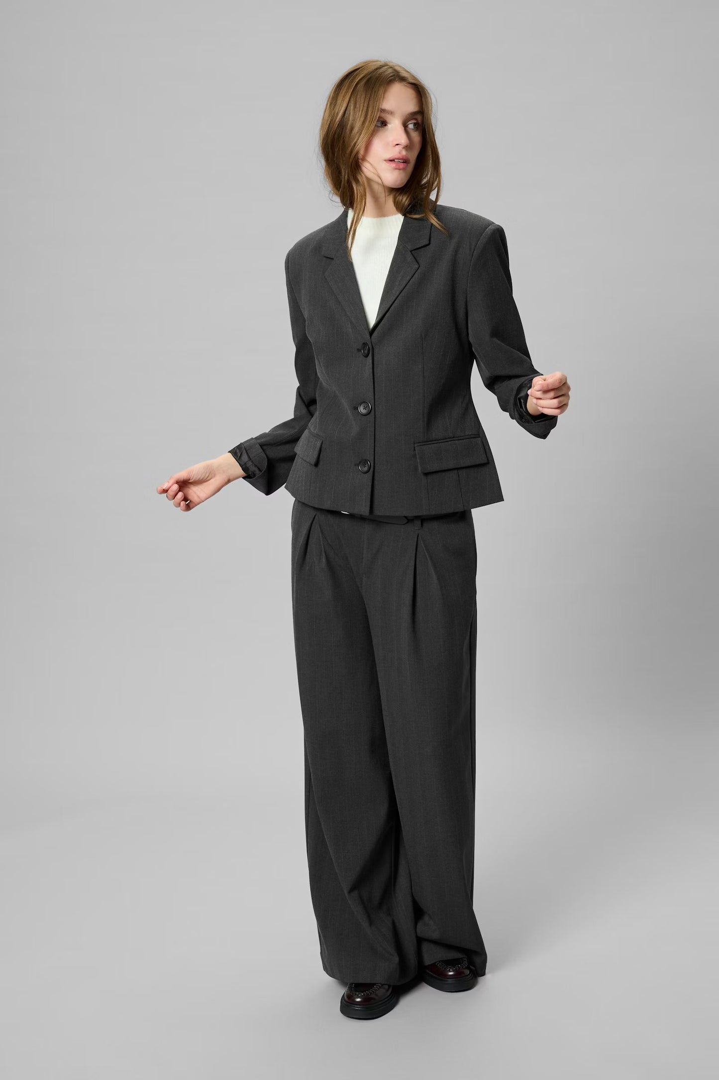 My Essential Wardrobe - MWLuna Blazer