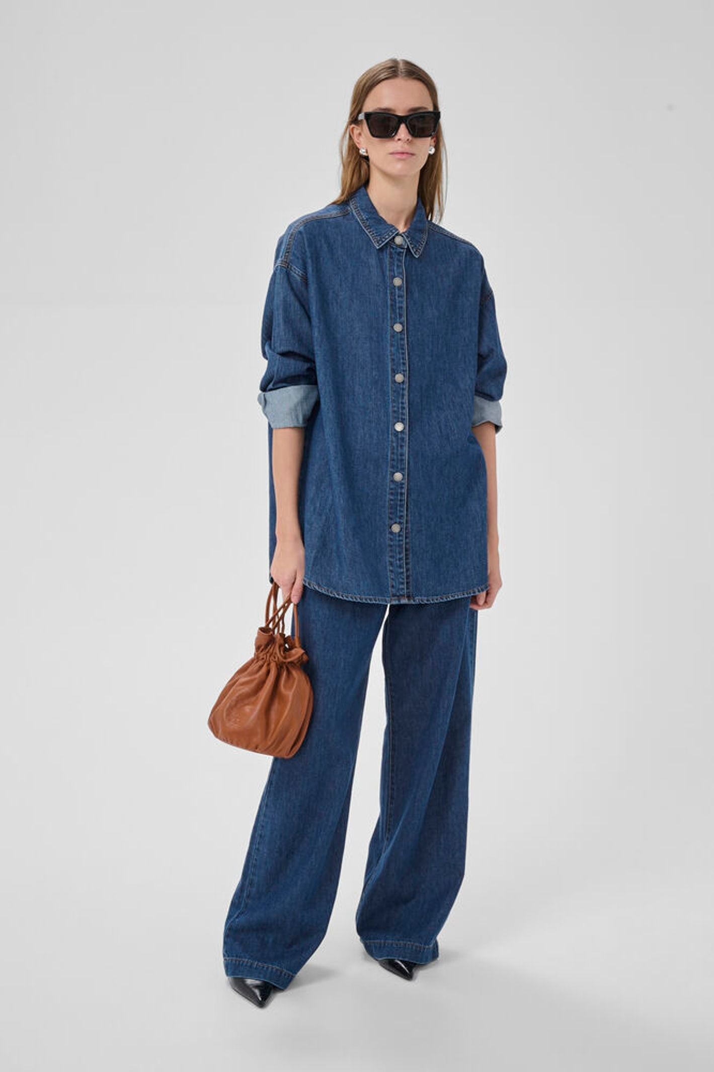 My Essential Wardrobe - Denim Shirt MWHilma 171