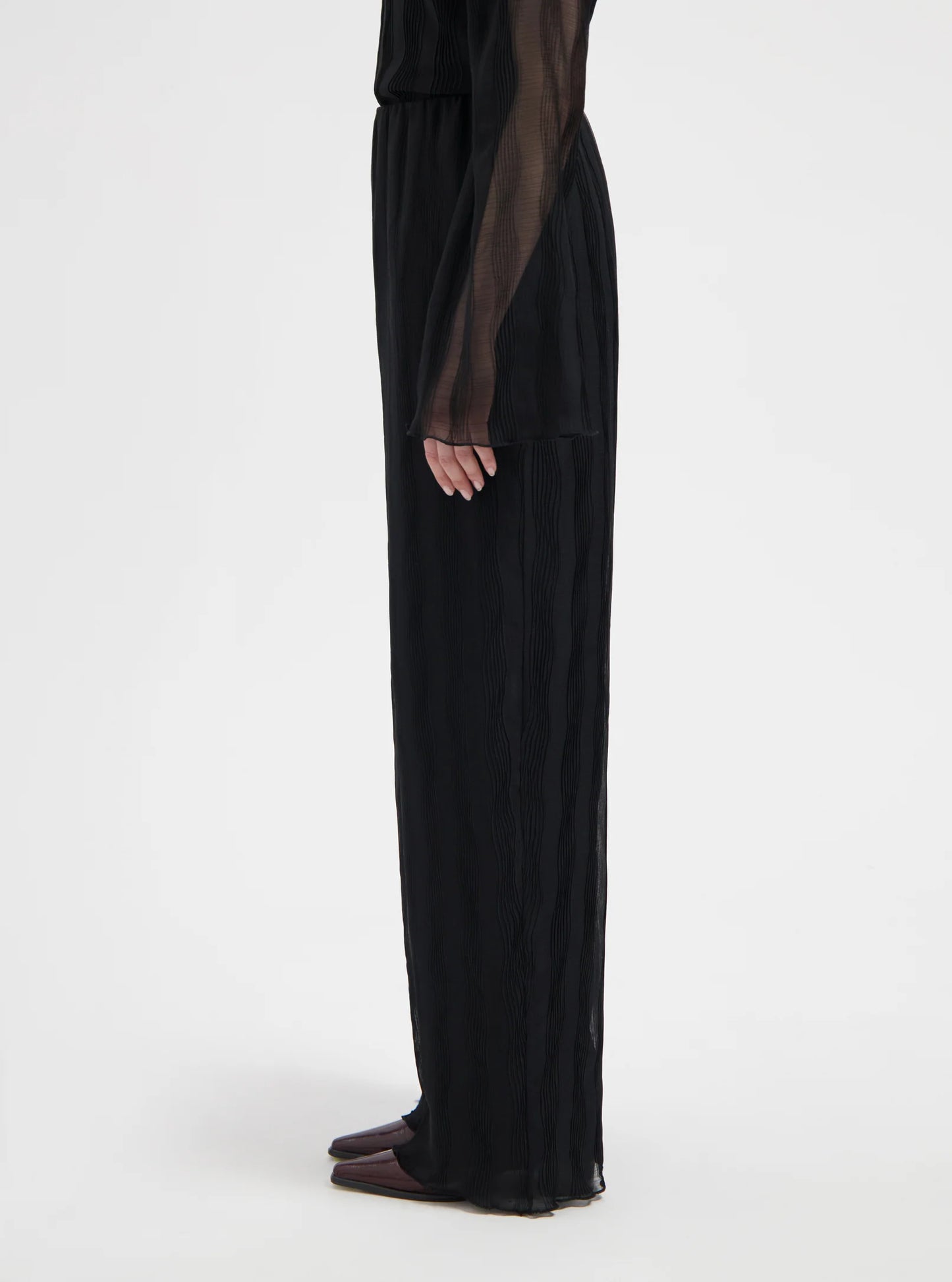 NOUS SOMMES LABELS - Tess Plisse Pants