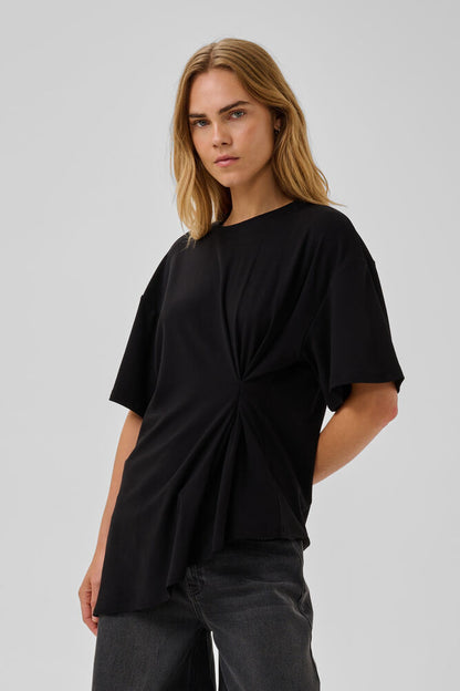 My Essential Wardrobe - MWNupti Drape Tee - Black
