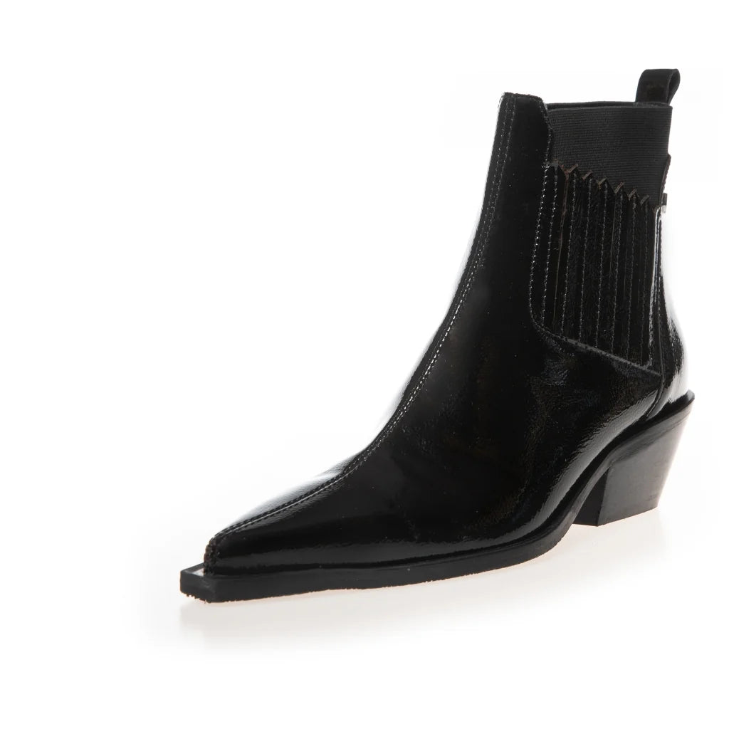 Copenhagen Shoes - The Walking Boot Patent