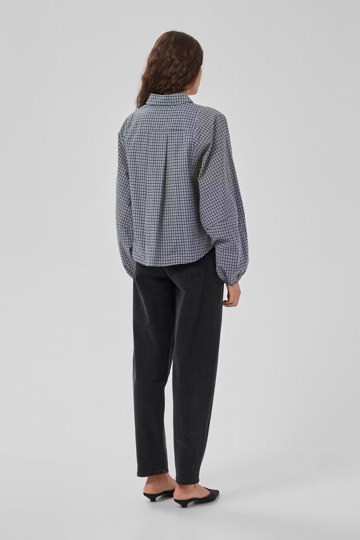 My Essential Wardrobe - MWIlse Balloon Sleeve Shirt